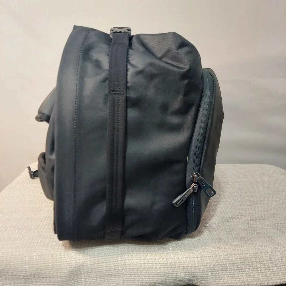 Thule Subterra 34L Roll Top Travel Backpack‎ Black TSTB334